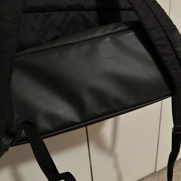 Under Armor Backpack - Picture 10 of 11